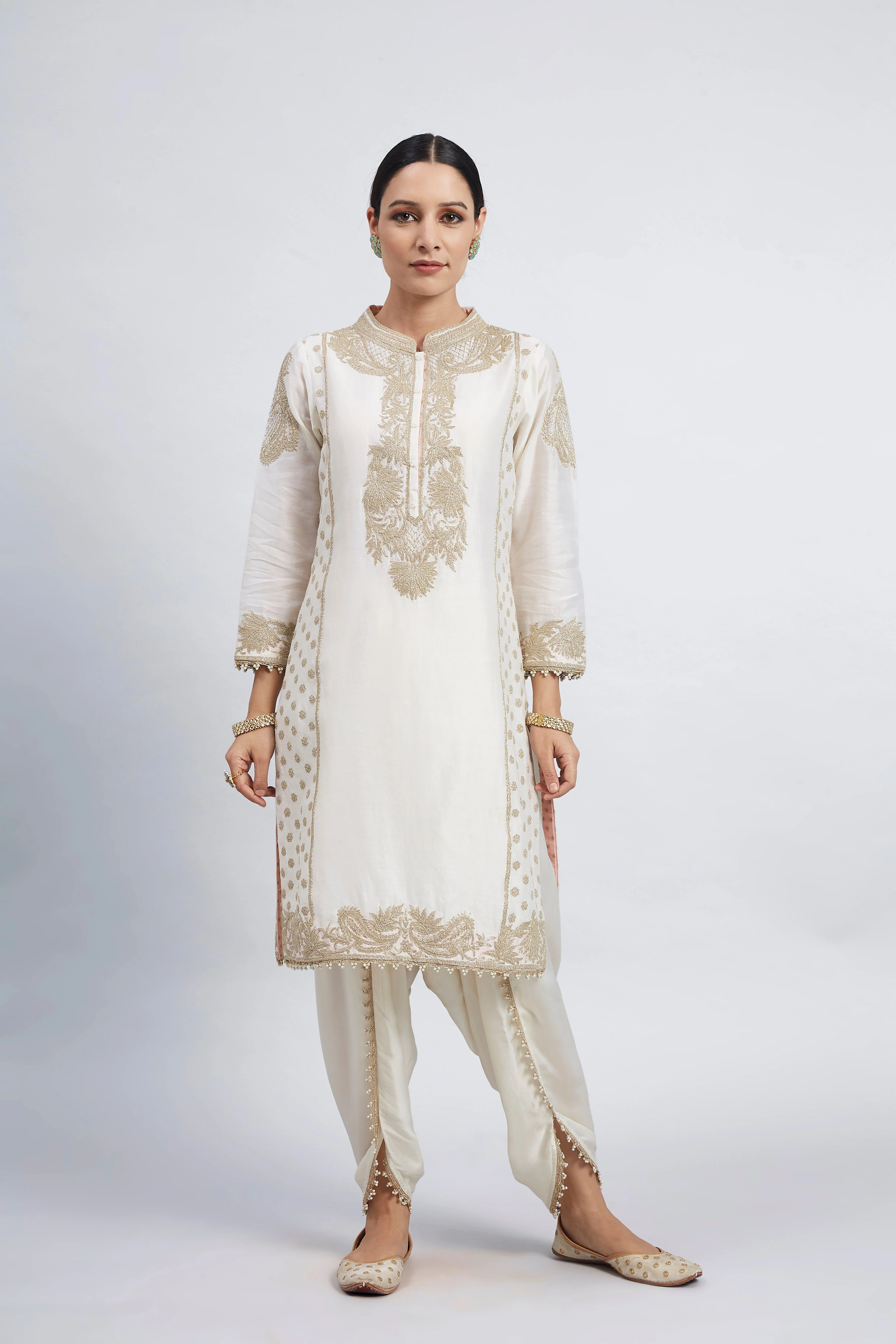 Aabish- Daisy Ivory Pearl Embroidered Kurta Set - Image 2