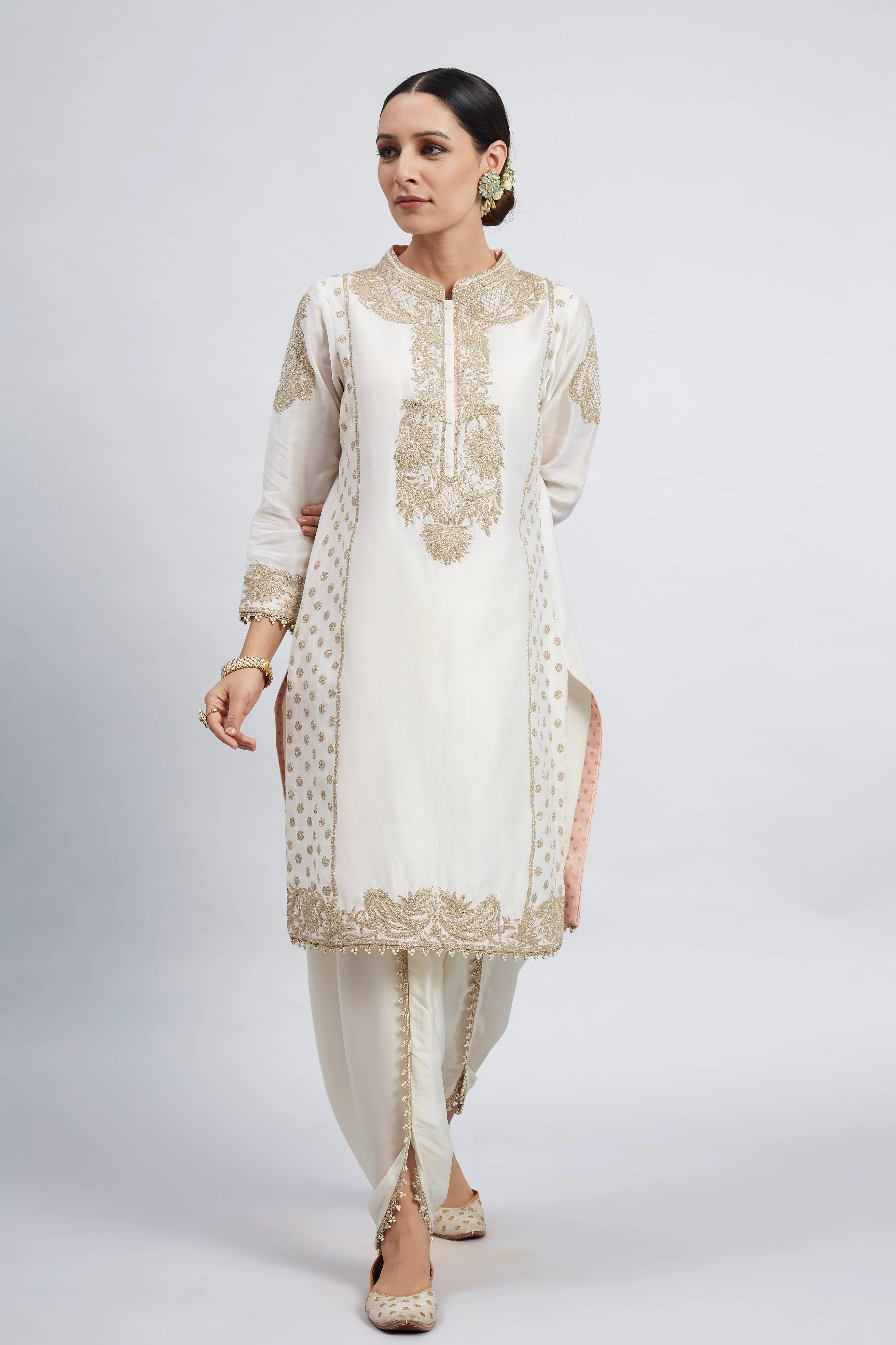 Aabish- Daisy Ivory Pearl Embroidered Kurta Set - Image 5