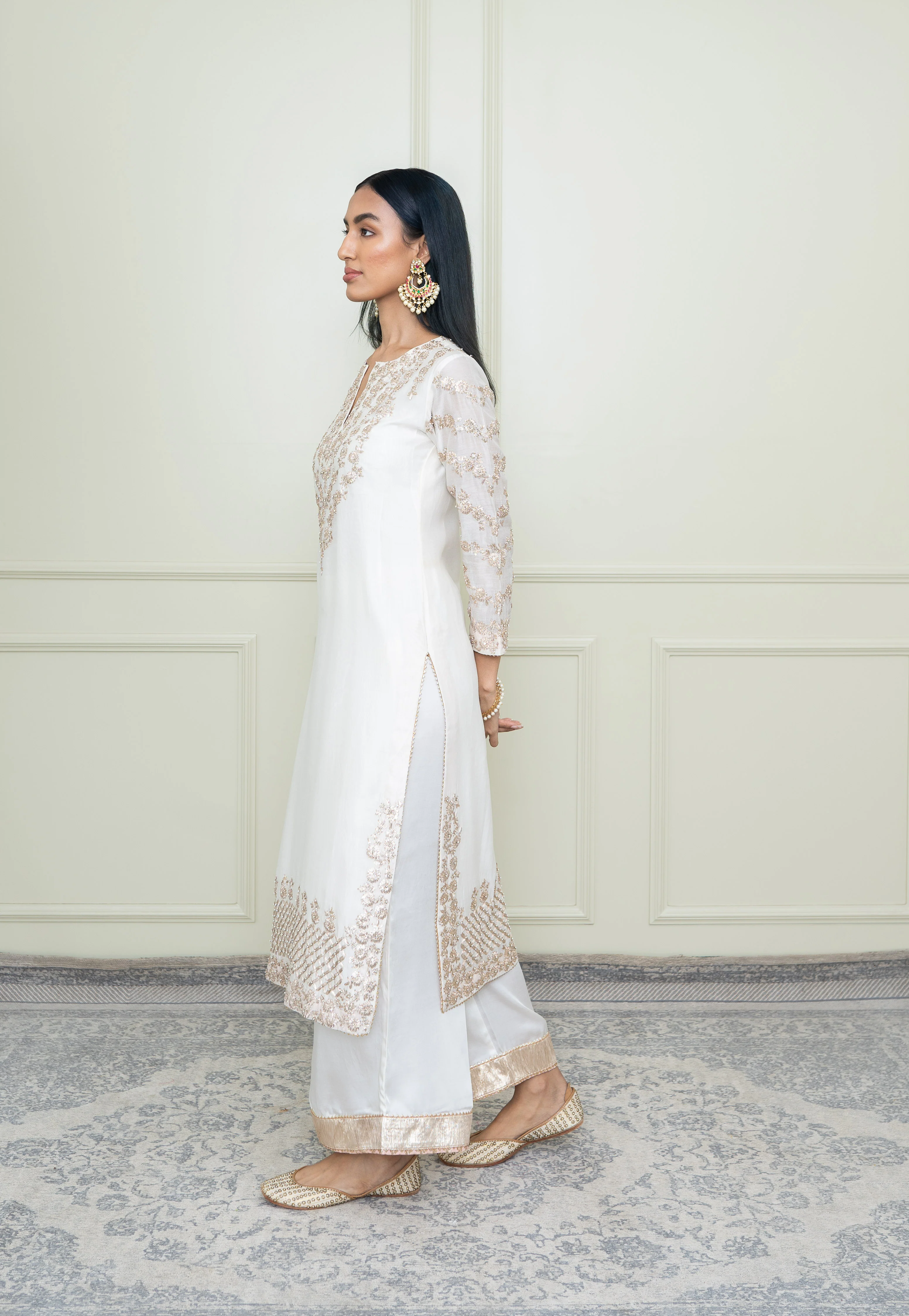 Aarvi- Daisy Ivory Tilla Embroidered Kurta Set - Image 2