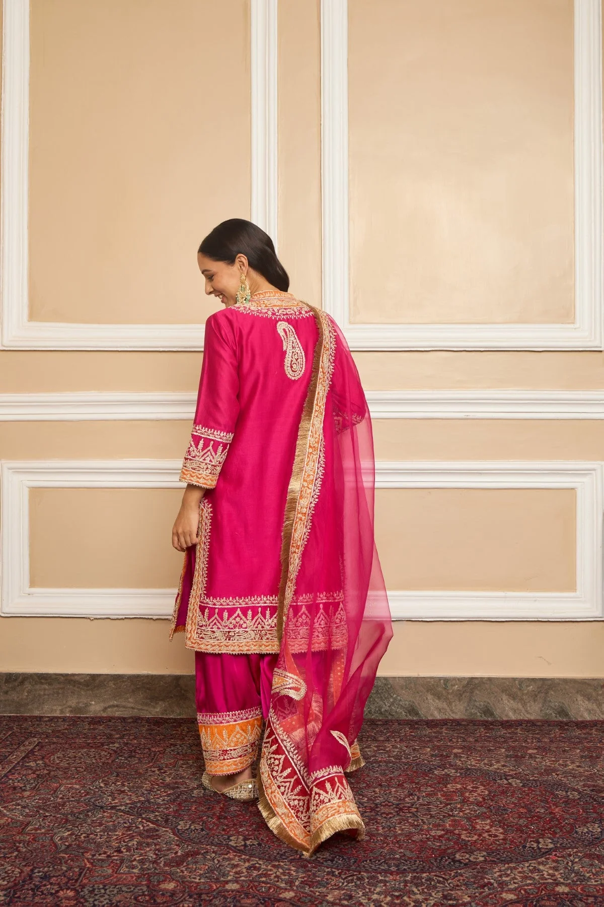 AFSAANA - RANI HOTPINK SHORT KURTA WITH SALWAR AND DUPATTA (LXRTS) - Image 4