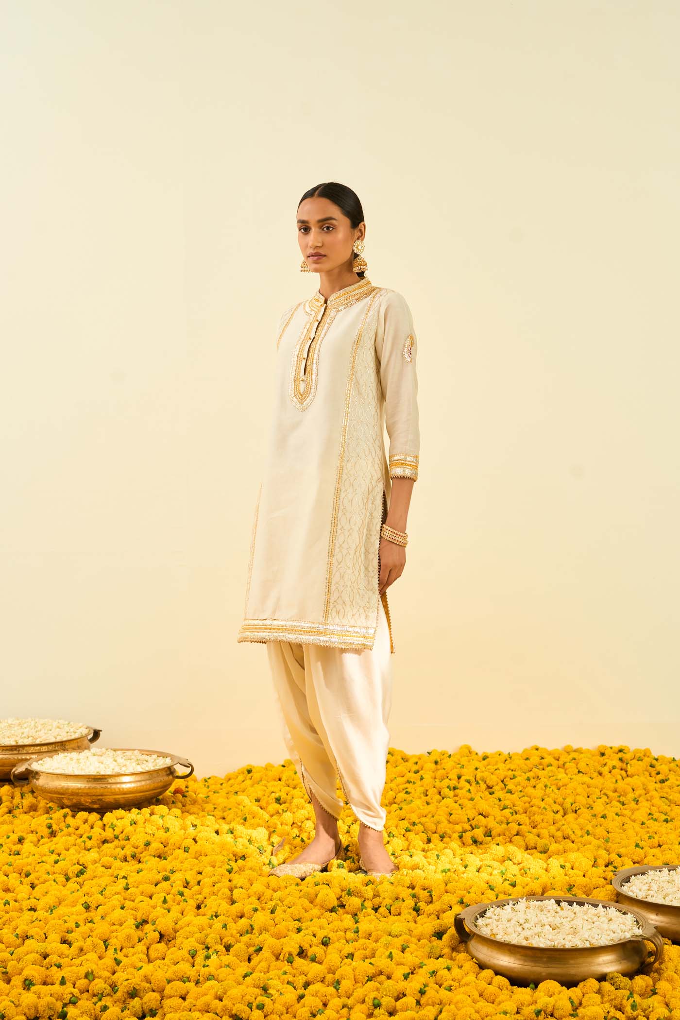 Aliza Daisy Ivory kurta with dhoti - Image 2