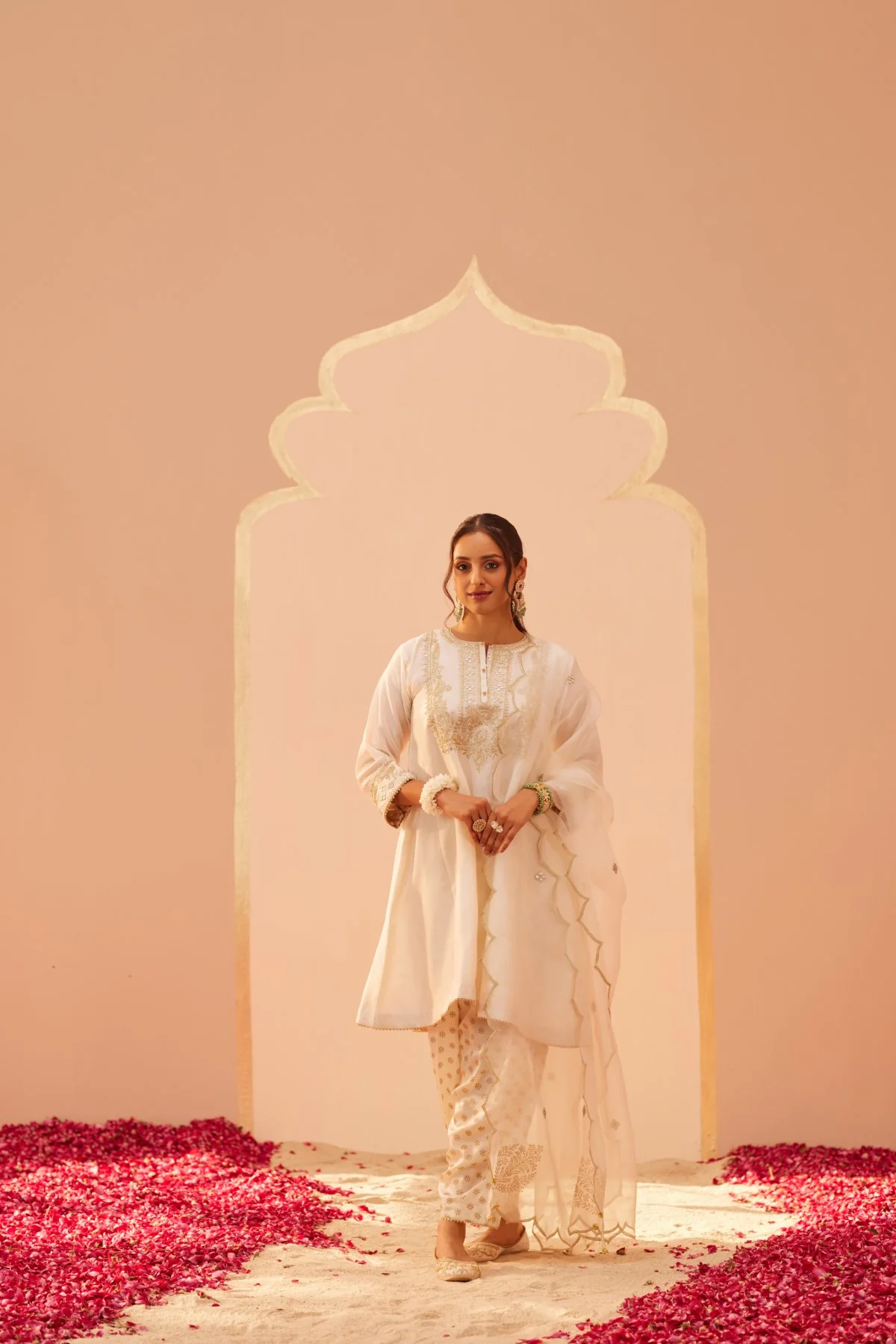 Aymra - Daisy Ivory Kurta Set
