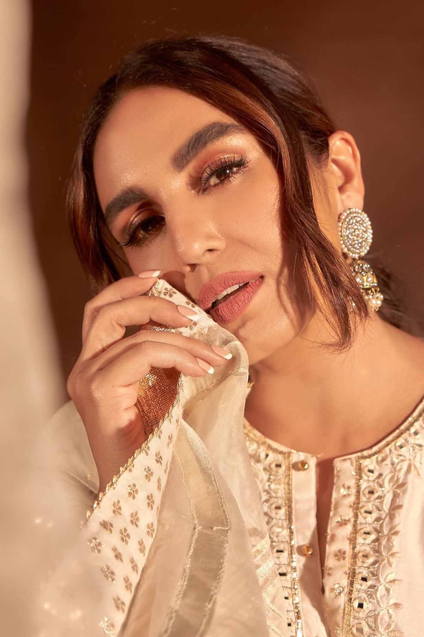 Eliza - Daisy Ivory Chanderi Silk Kurta and Garara Set with Organza dupatta (Lxrts) - Image 5