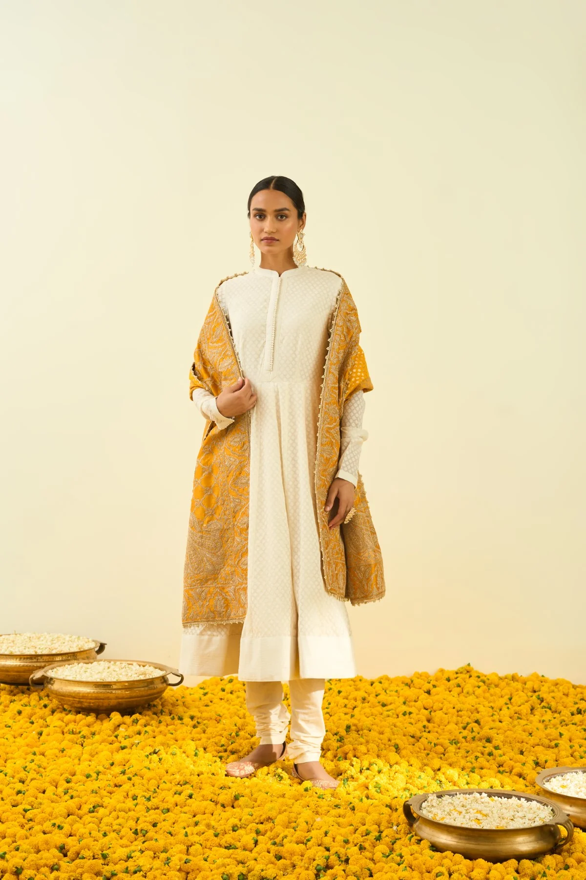 Glaze Mustard Tilla Embroidery Odhni - Image 3