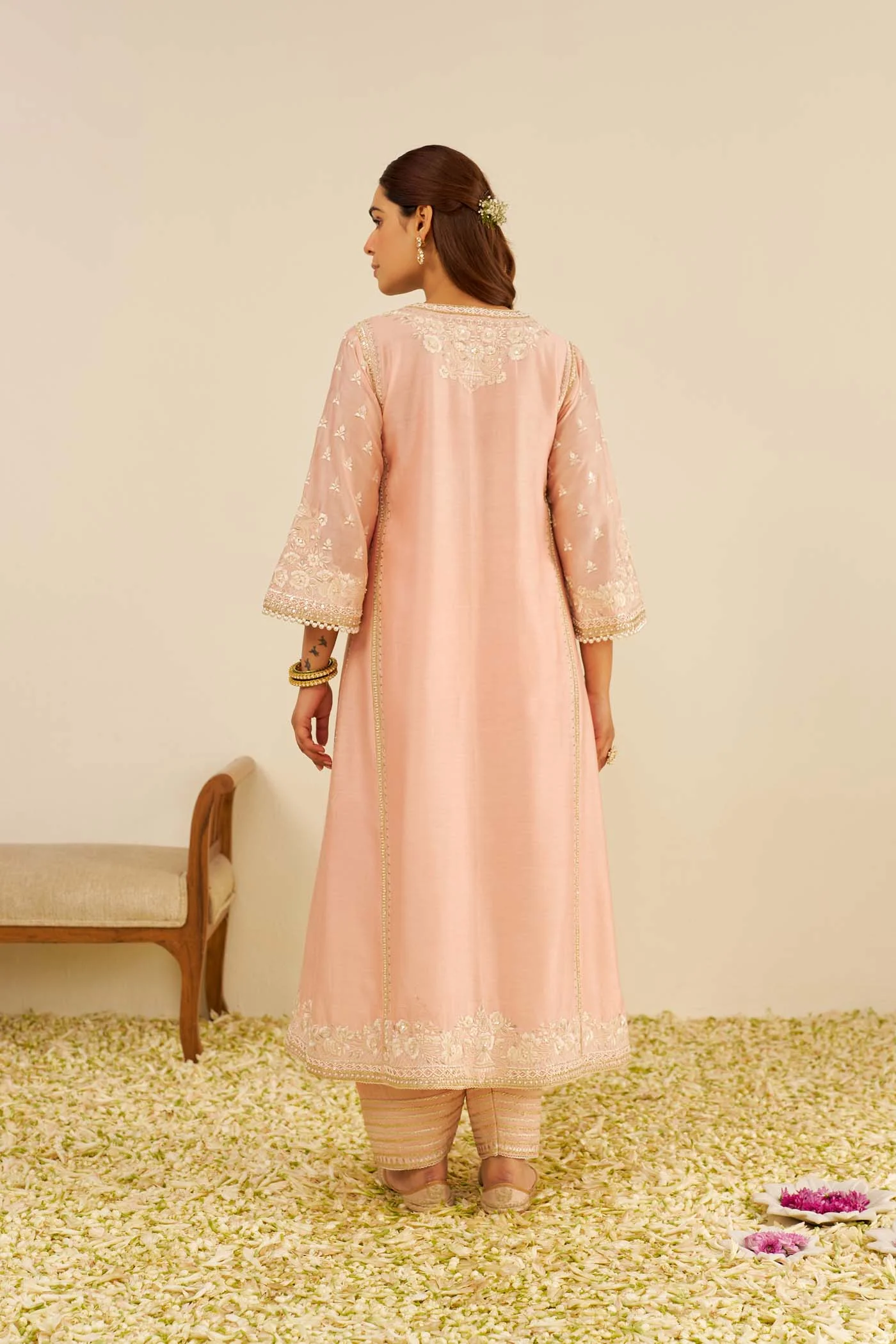 MAAROOFA - Off Rose LONG CHAUGA WITH SALWAR (LXRTS) - Image 3