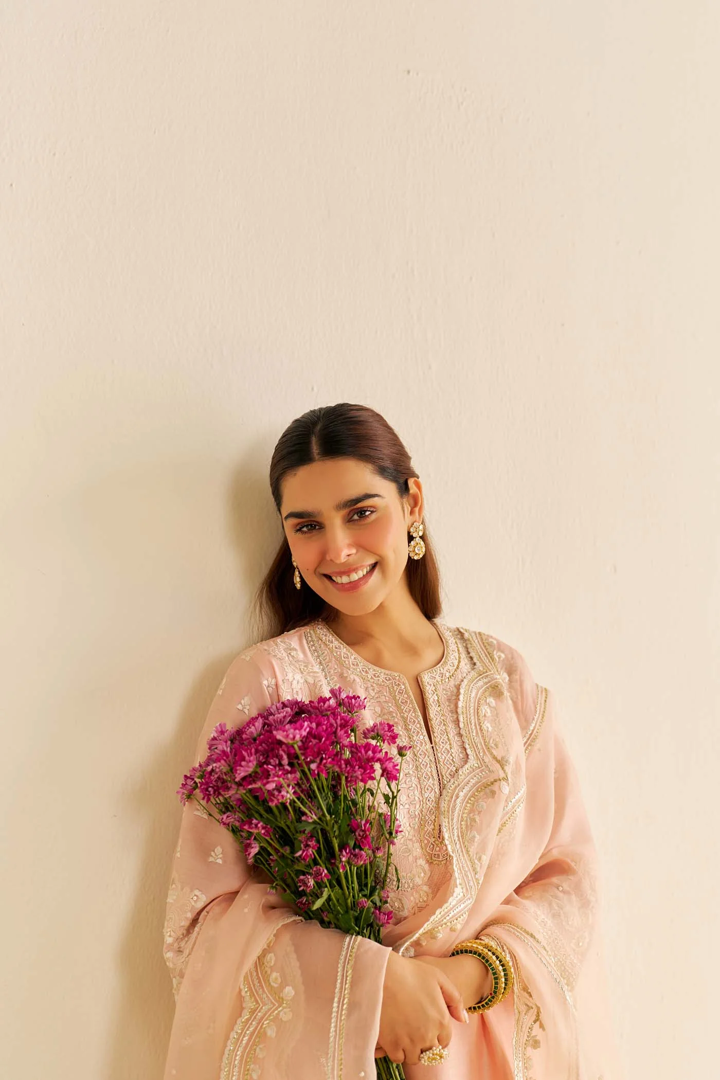 MAAROOFA - Off Rose LONG CHAUGA WITH SALWAR (LXRTS) - Image 6