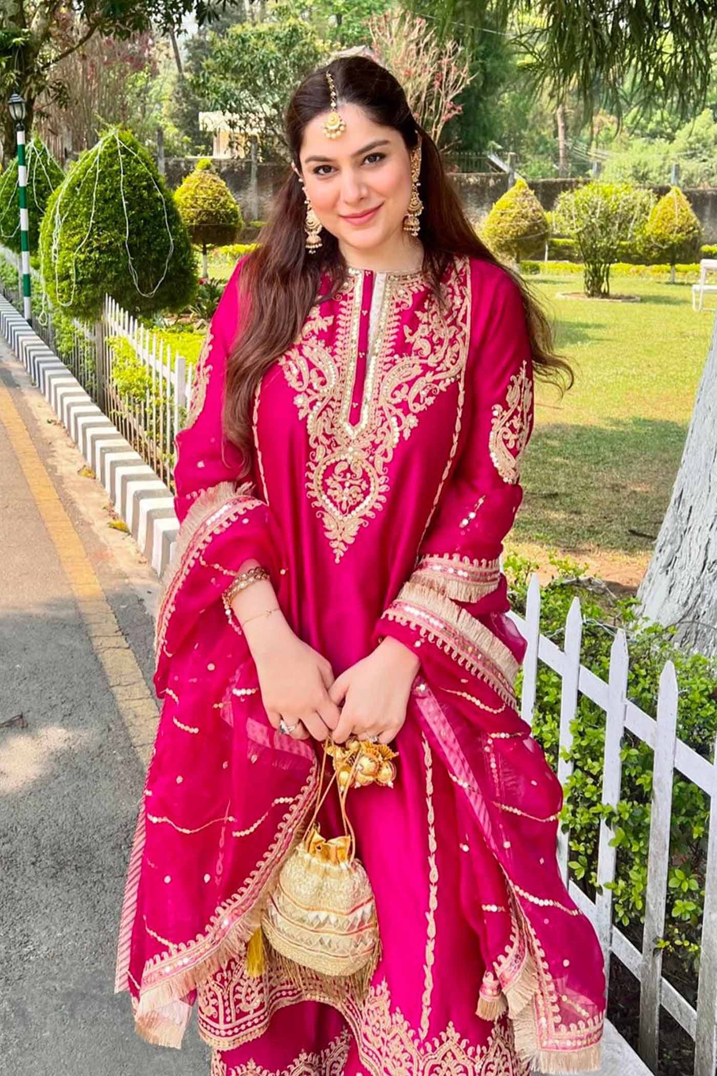 Guntas Sethi In MAHIKA - Rani Hotpink LONG KURTA WITH PALAZZO AND DUPATTA - Image 4