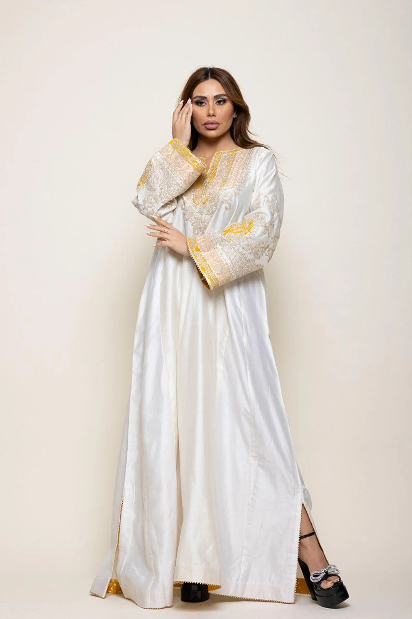 Mohsina - Daisy Ivory Abaya