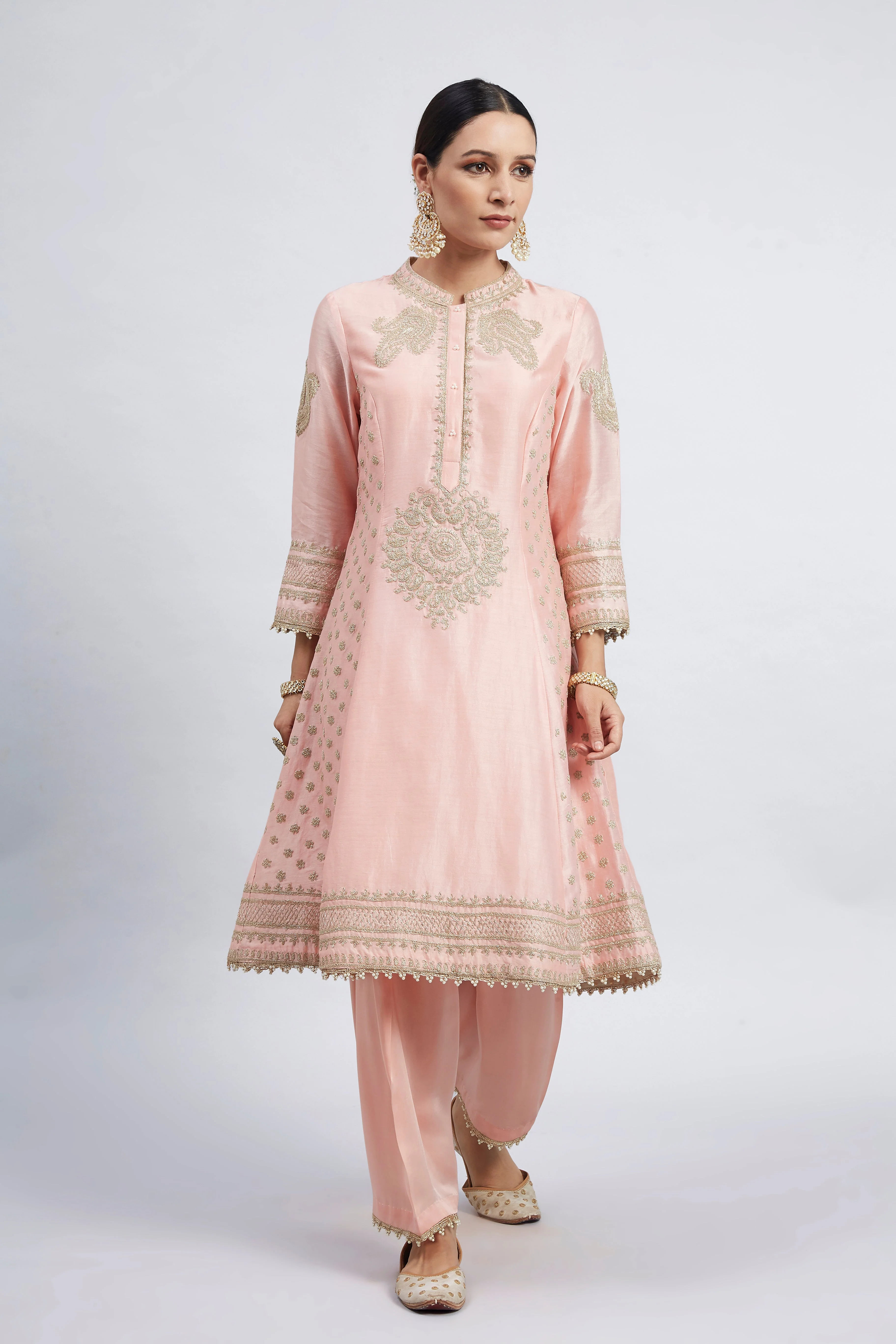 Naazira-Carnation Pink Embroidered Kurta Set (Lxrts) - Image 2