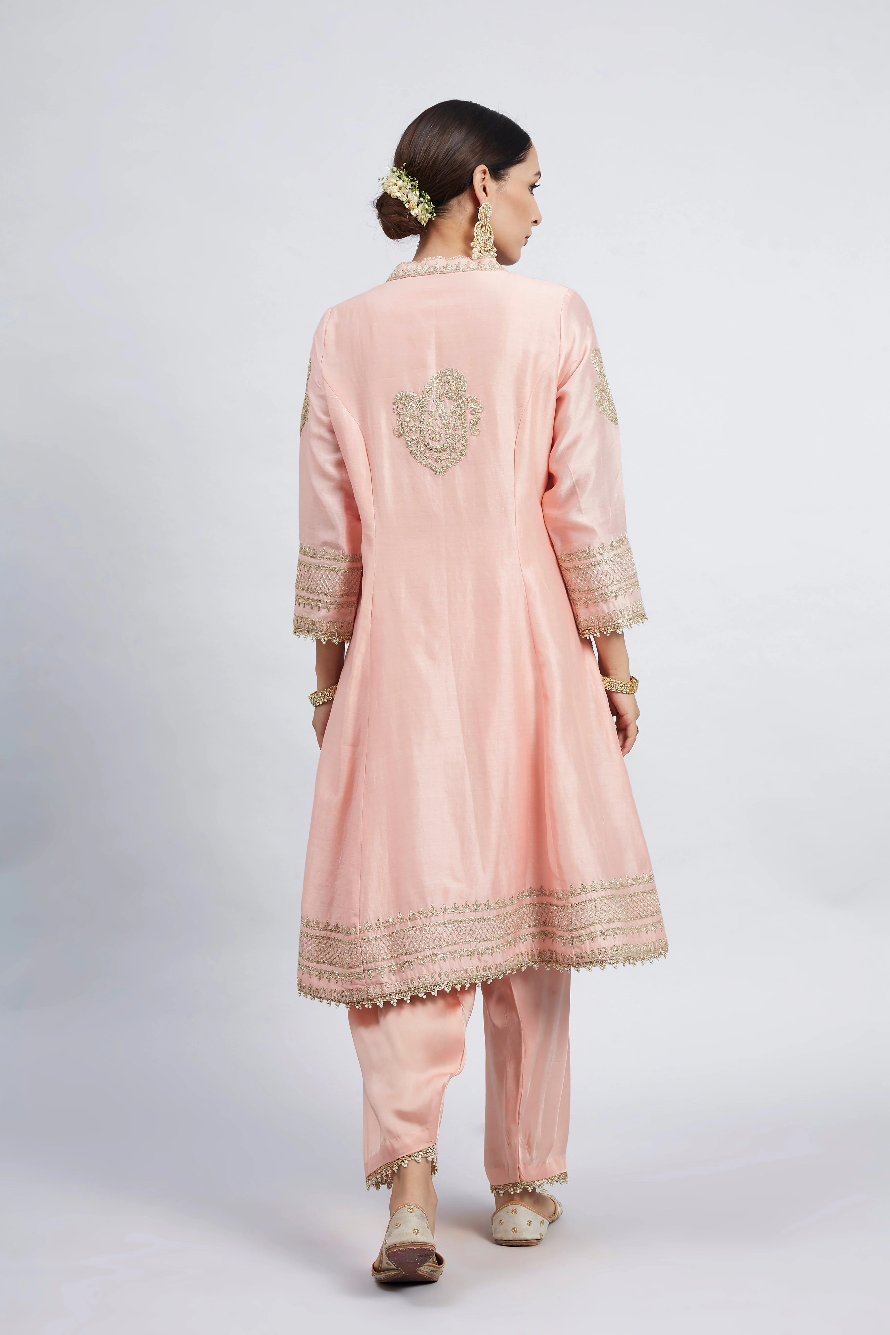 Naazira-Carnation Pink Embroidered Kurta Set (Lxrts) - Image 8