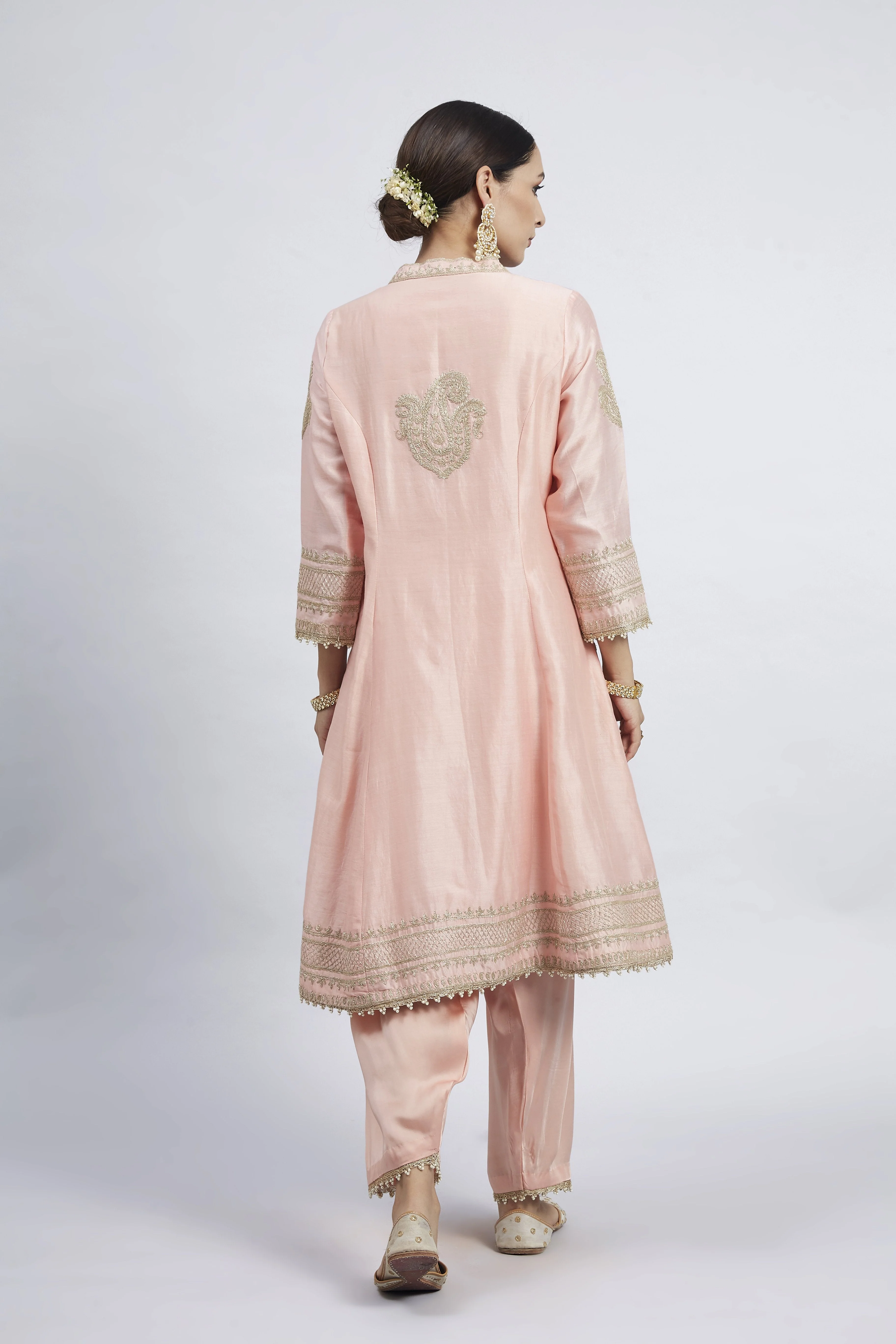 Naazira-Carnation Pink Embroidered Kurta Set (Lxrts) - Image 9