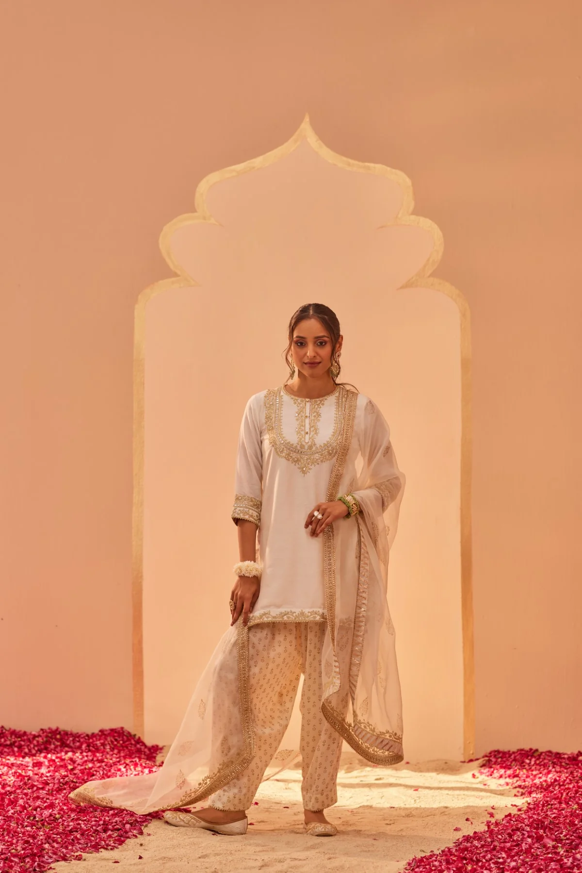 Nafisah- Daisy Ivory Kurta Set