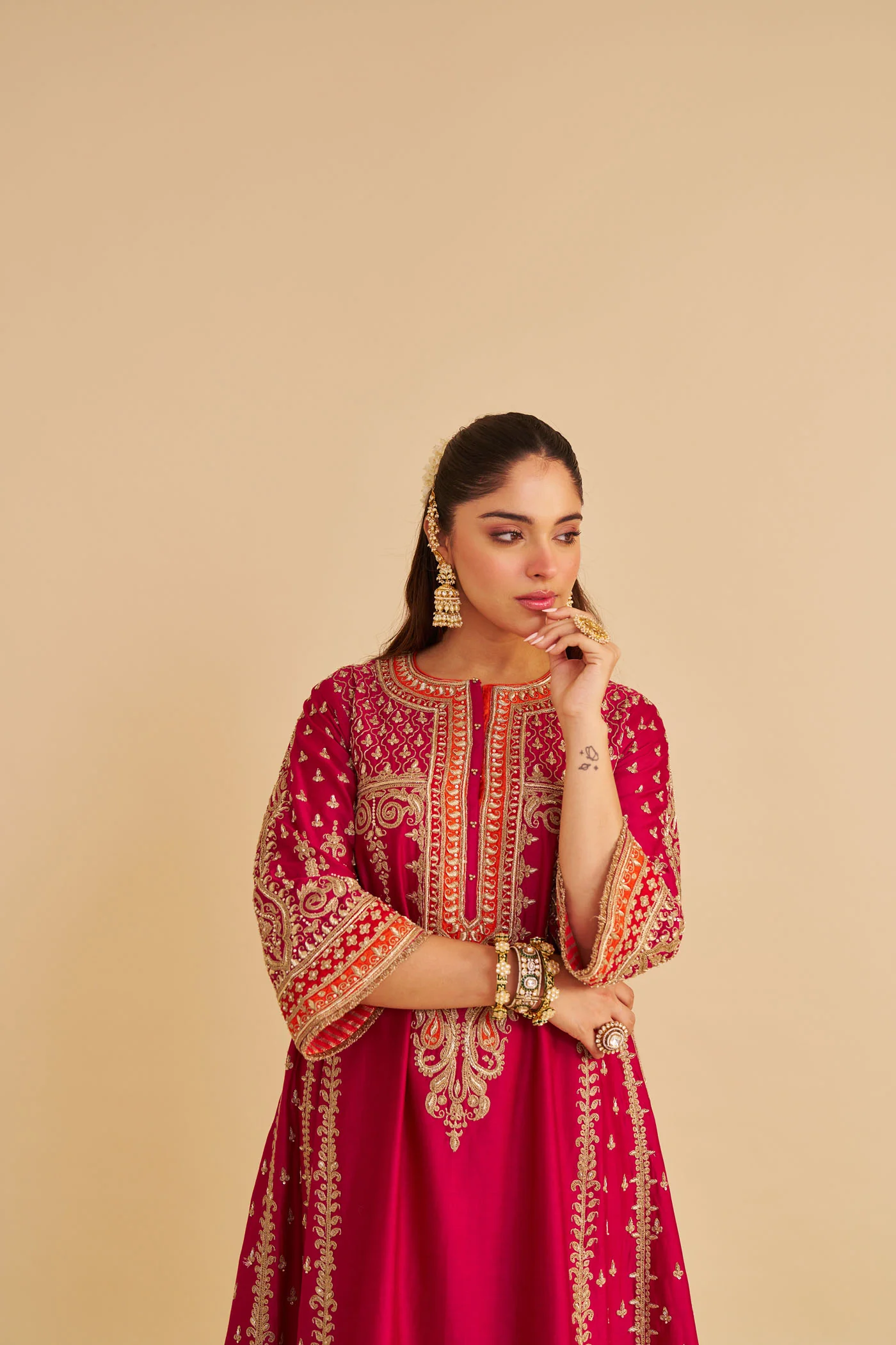 Nargis  - Dabka Zardozi Embroidered Rich Banarasi Kalidaar Rani Hotpink Long Chauga Set (LXRTS) - Image 3