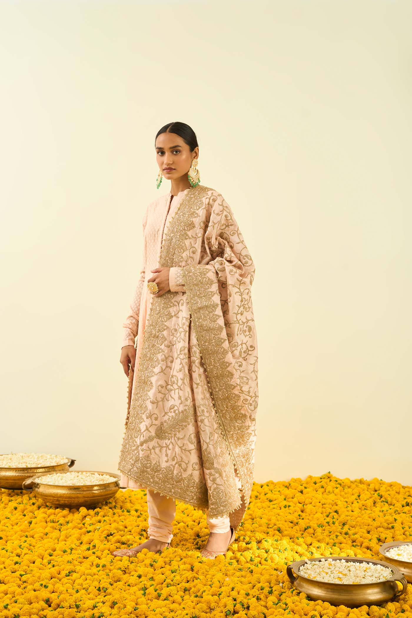 Rosepink Tilla Embroidery Odhni - Image 3