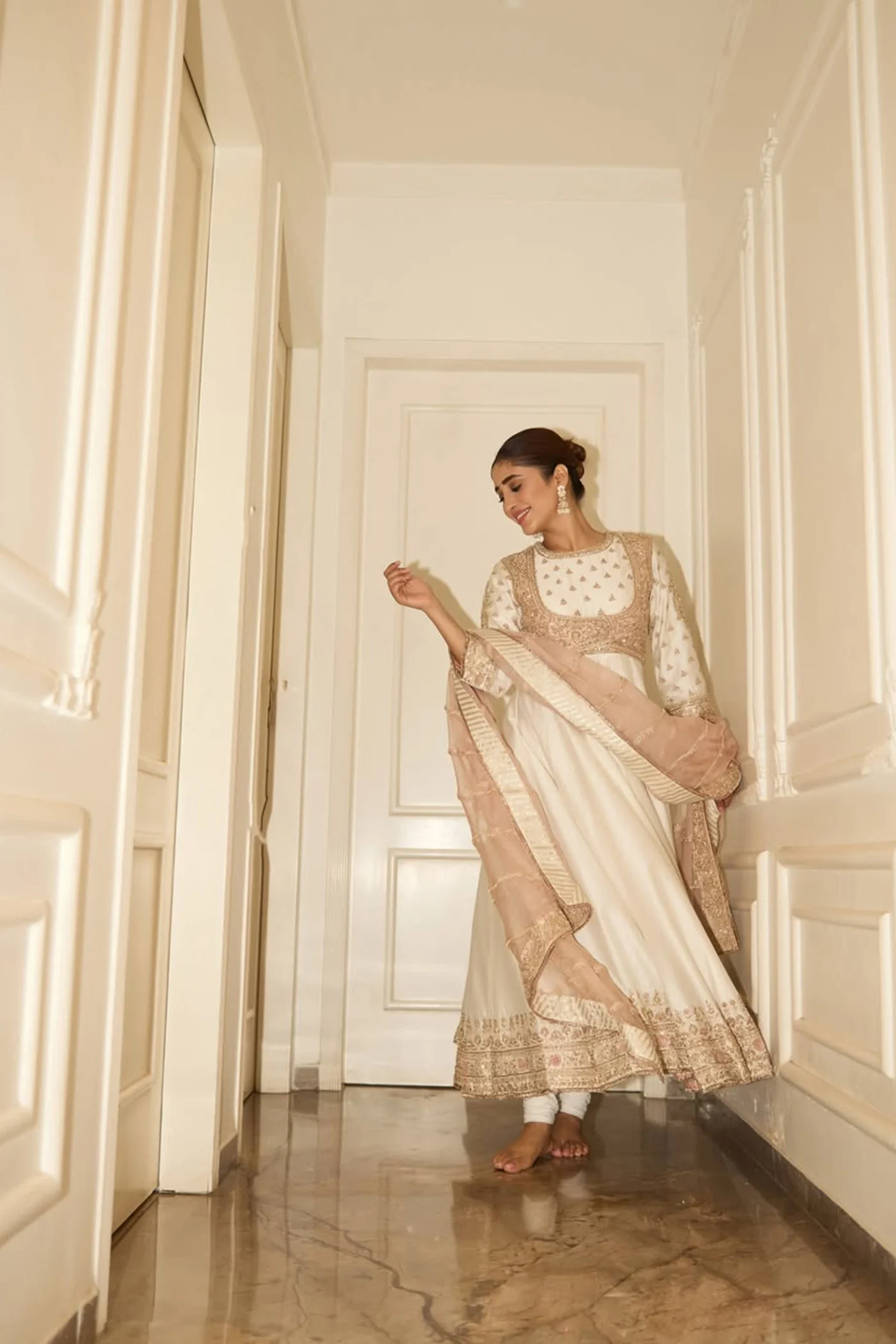 Shivangi Joshi In Noor - Dabka Zardozi Embroidered Chanderi Silk Daisy Ivory Anarkali Set - Image 5