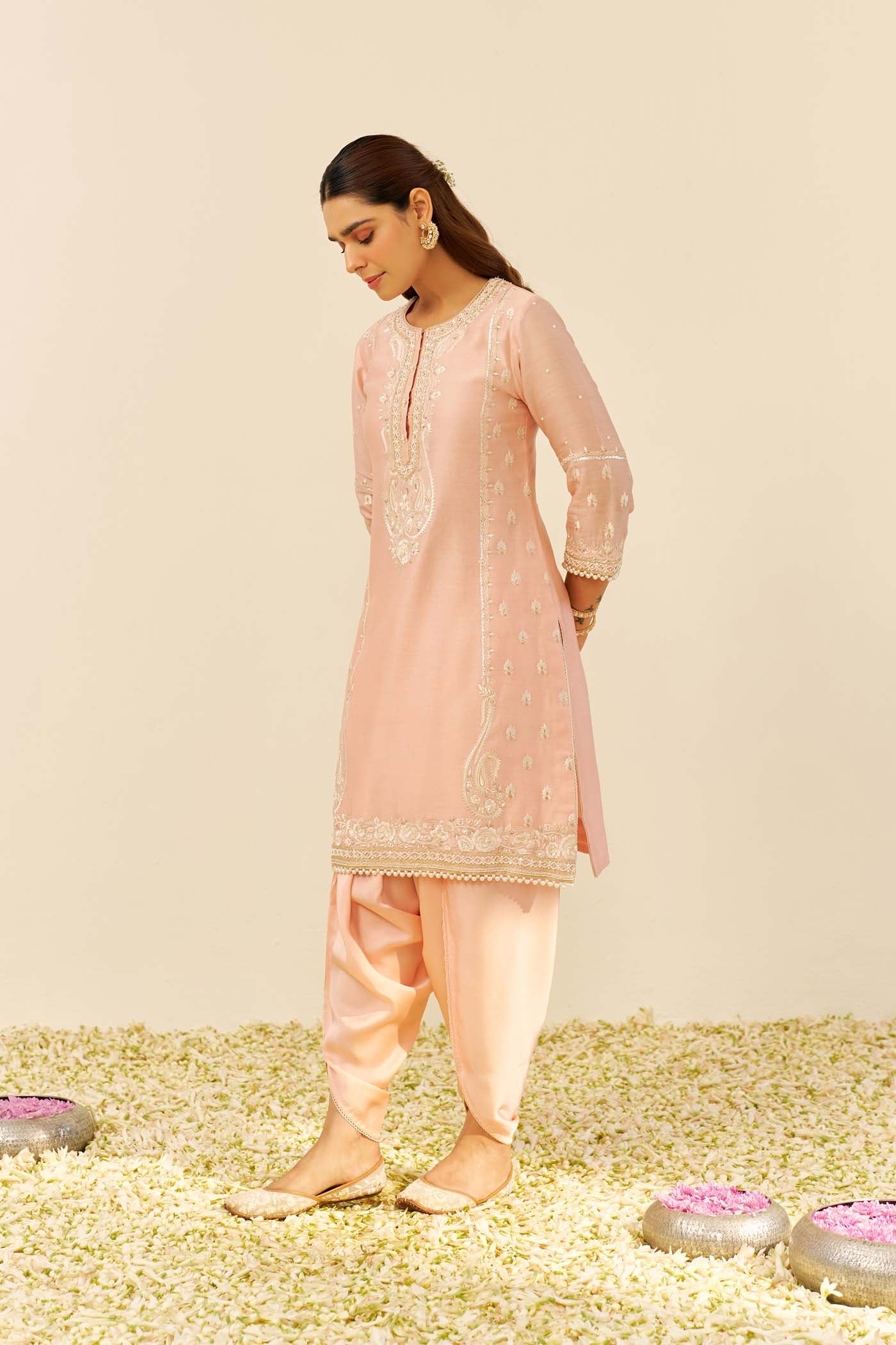 Zahra - Off Rose Short Kurta With Dhoti - Image 5