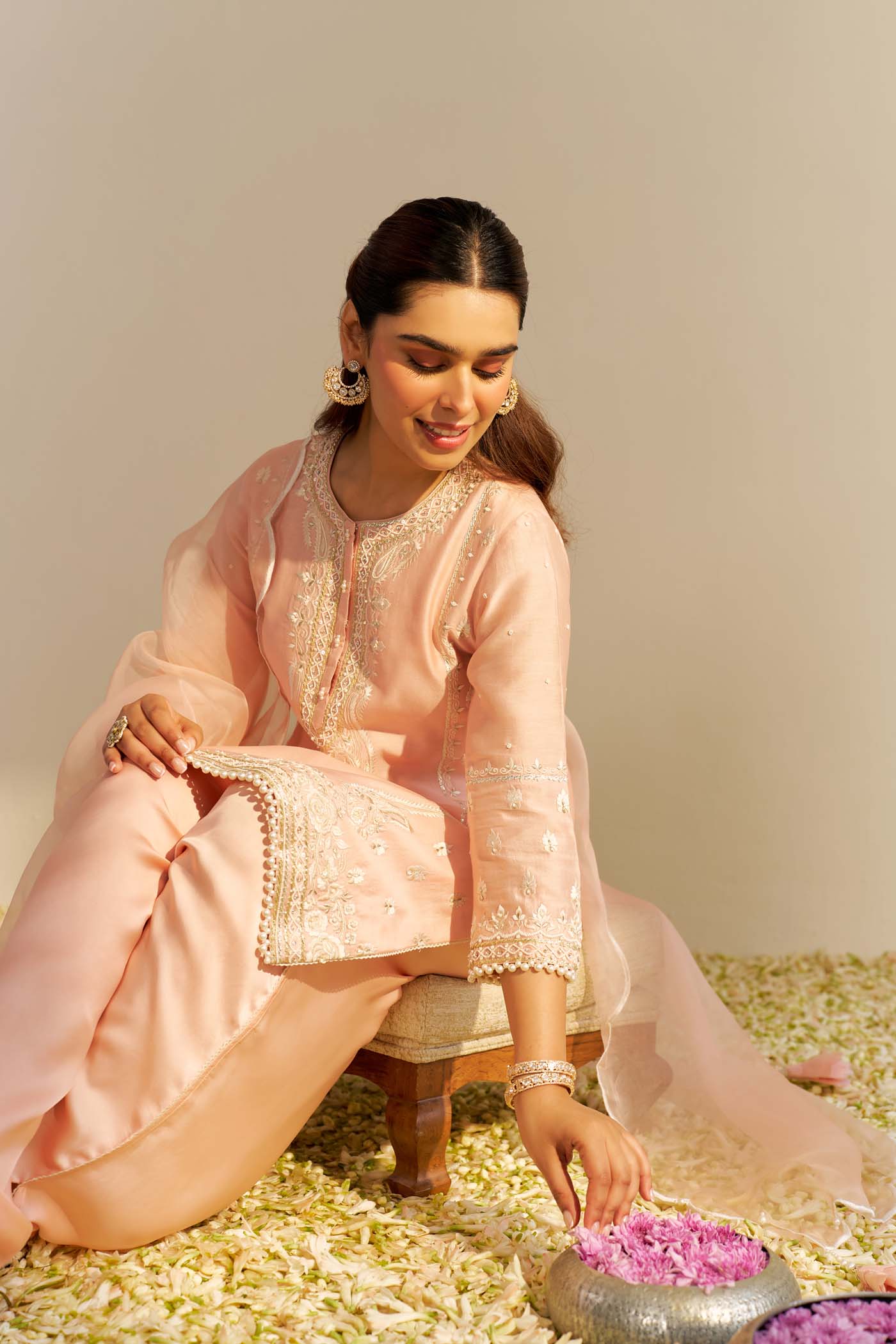 Zahra - Off Rose Short Kurta With Dhoti - Image 6