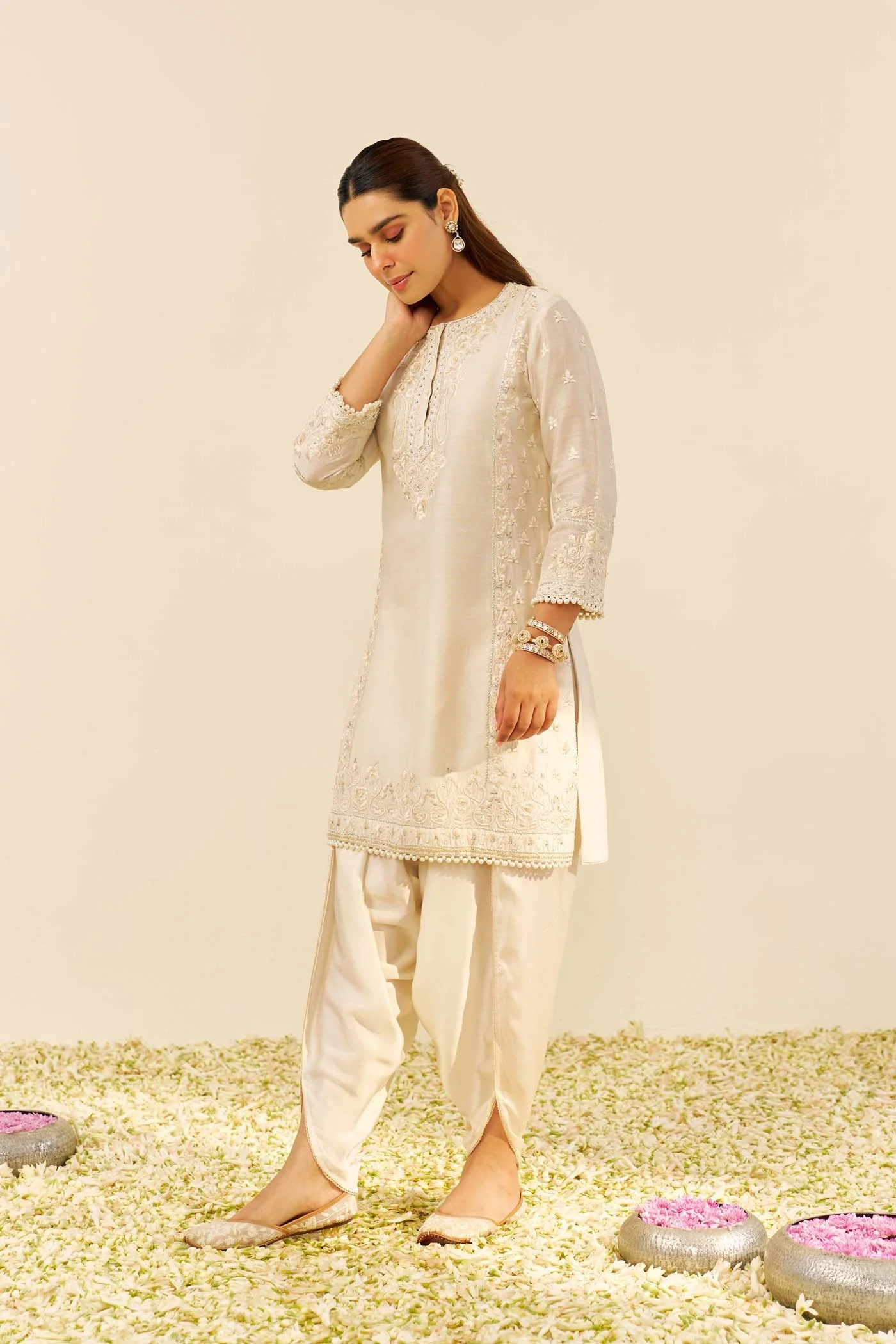ZAISHA - Daisy Ivory SHORT KURTA WITH DHOTI (LXRTS) - Image 3