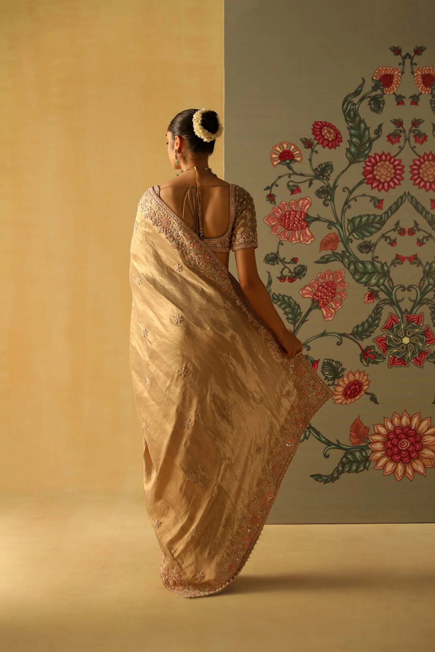 Zeenat - Gold Tissue Saree Set - Image 6