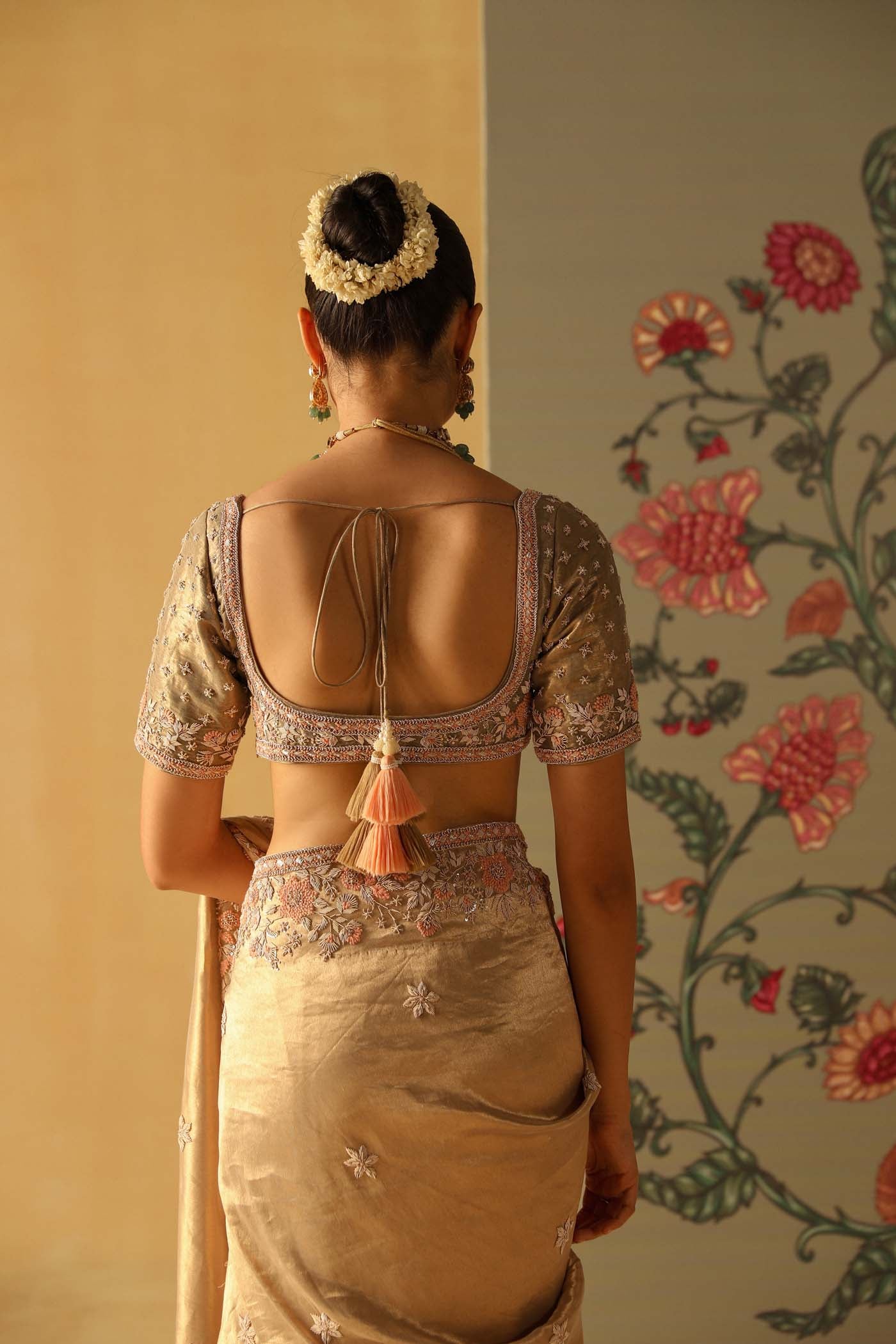 Zeenat - Gold Tissue Saree Set - Image 7