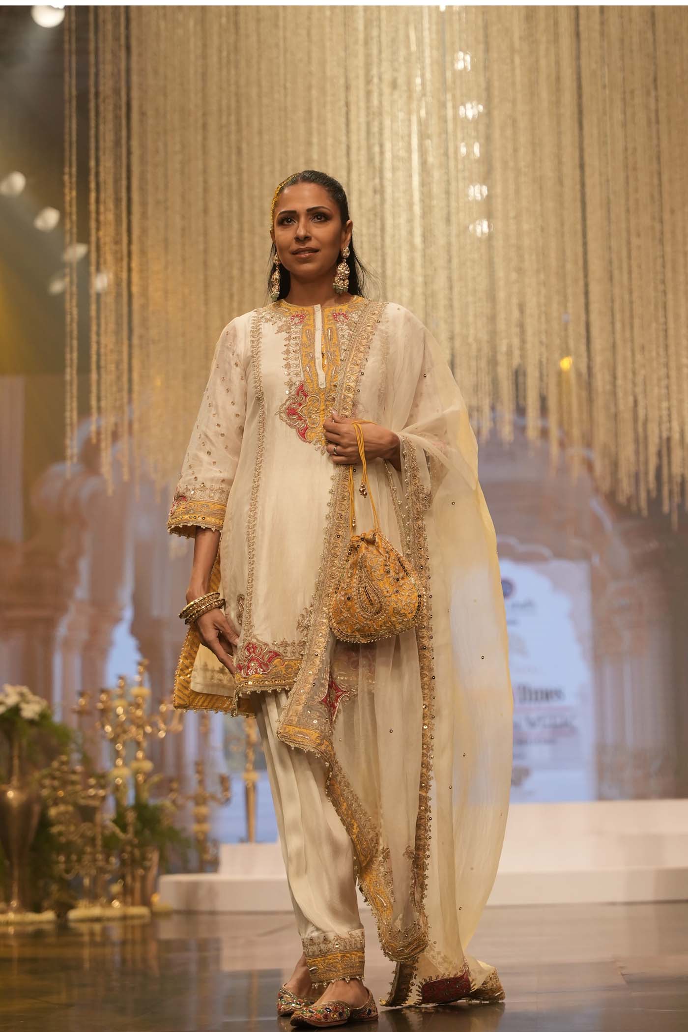 Ziana -  Daisy Ivory Short Straight Kurta with Salwar and Dupatta - Image 2